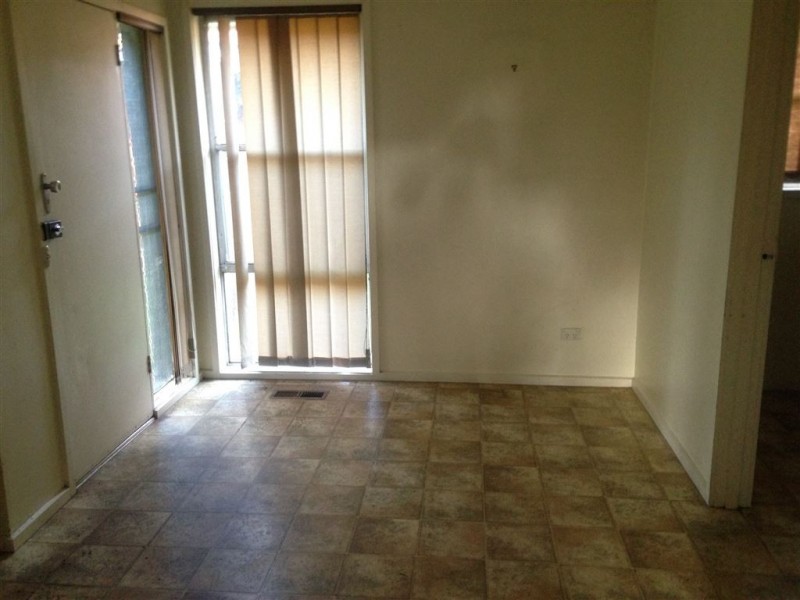 19 Village Drive, Hampton Park VIC 3976