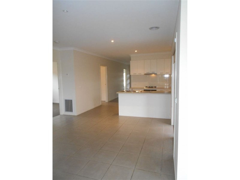 3 Hackberry Place, Berwick VIC 3806