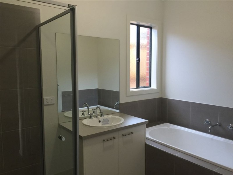 3 Hackberry Place, Berwick VIC 3806