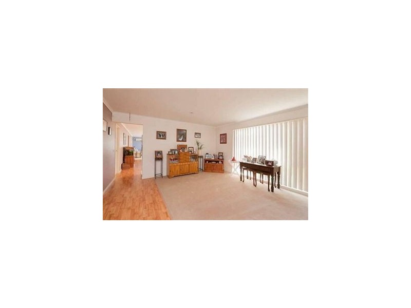 7 Masterton Place, Cranbourne East VIC 3977