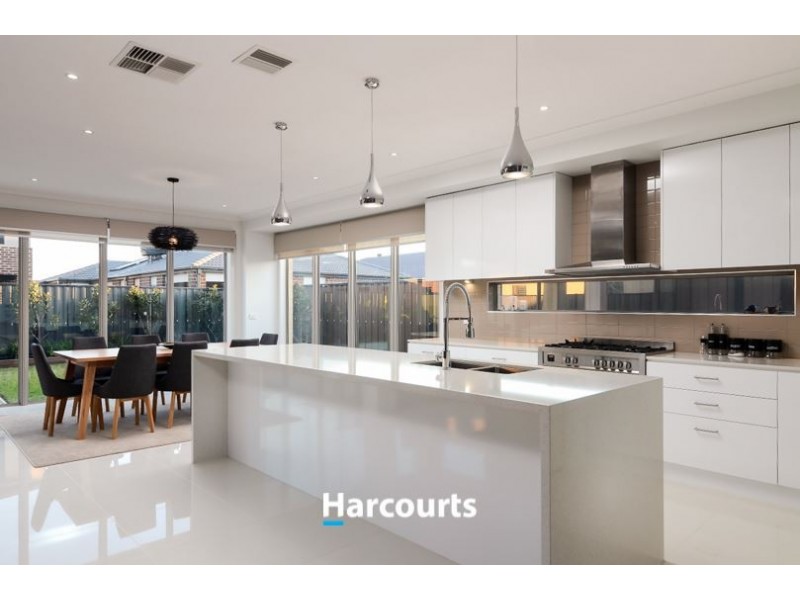 60 Serene Way, Clyde North VIC 3978