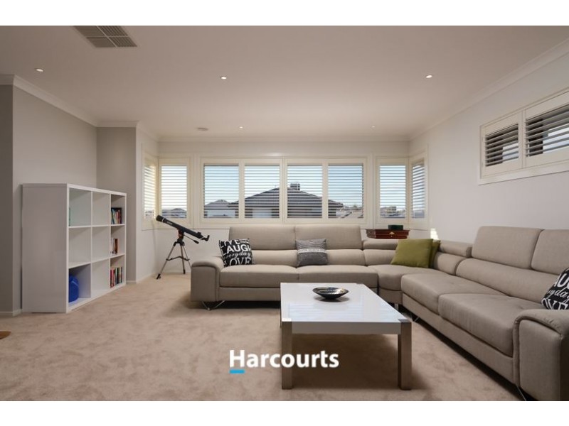 60 Serene Way, Clyde North VIC 3978