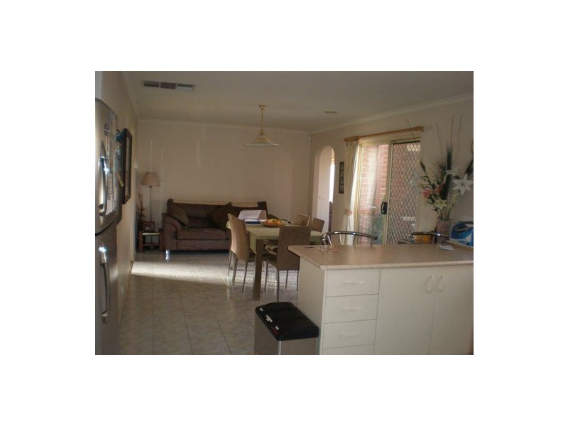 2 Meredith Close, Narre Warren South VIC 3805