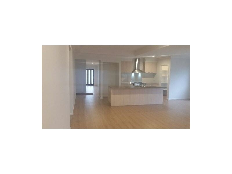 42 Riverstone Boulevard, Clyde North VIC 3978