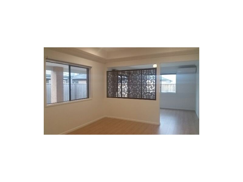 42 Riverstone Boulevard, Clyde North VIC 3978