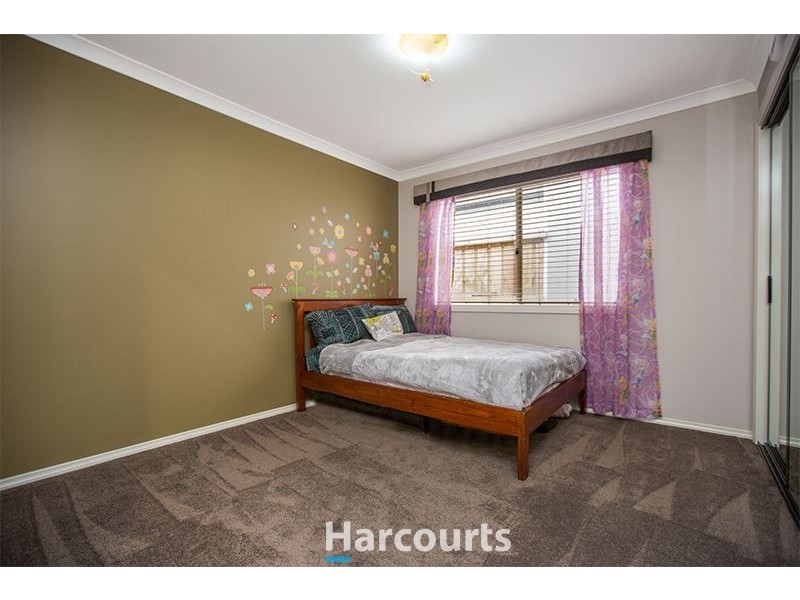 21 Yandra Street, Clyde North VIC 3978