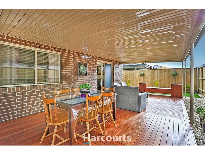 21 Yandra Street, Clyde North VIC 3978