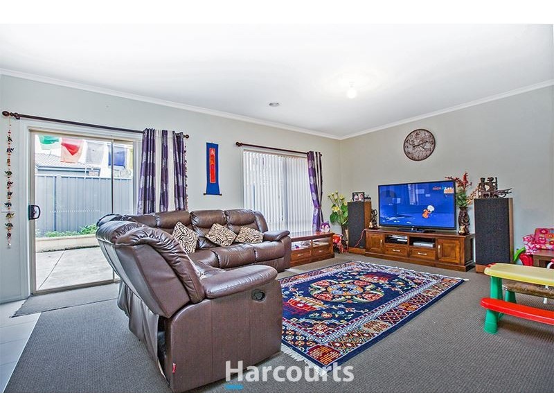 4 Jefferson Avenue, Cranbourne North VIC 3977