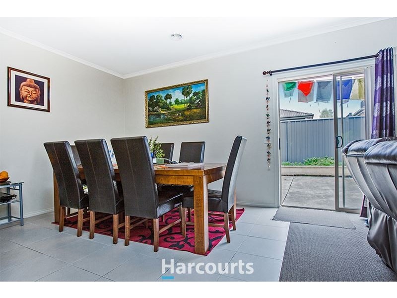 4 Jefferson Avenue, Cranbourne North VIC 3977