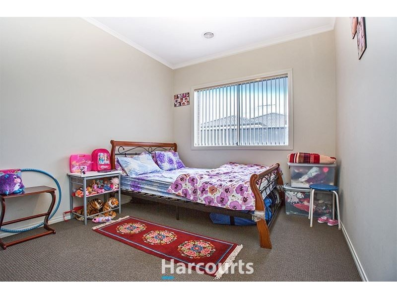 4 Jefferson Avenue, Cranbourne North VIC 3977