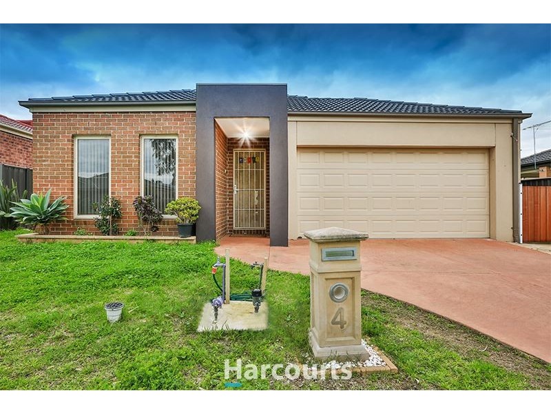 4 Jefferson Avenue, Cranbourne North VIC 3977