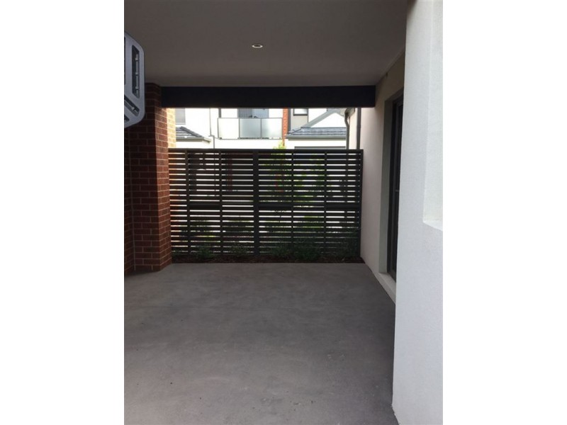 5/17 Golden Elm Way, Lyndhurst VIC 3975