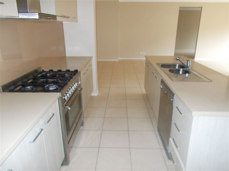 35 Flinders Park Drive, Officer VIC 3809