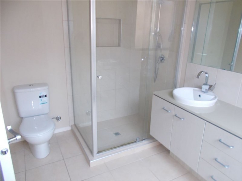 35 Flinders Park Drive, Officer VIC 3809