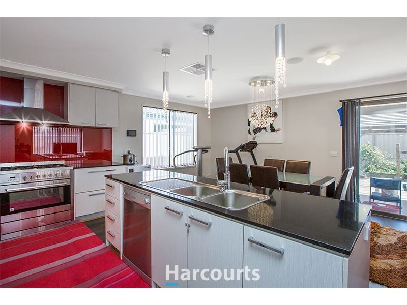 46 Inspiration Cct, Pakenham VIC 3810