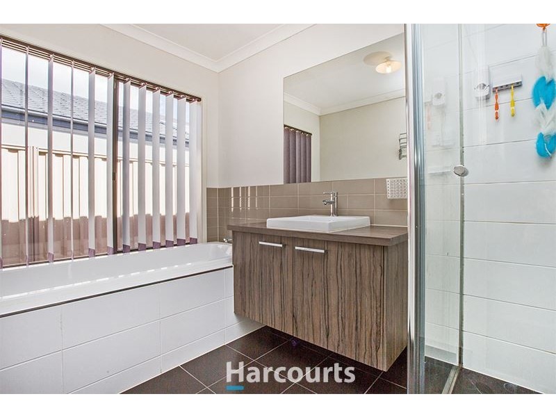 46 Inspiration Cct, Pakenham VIC 3810