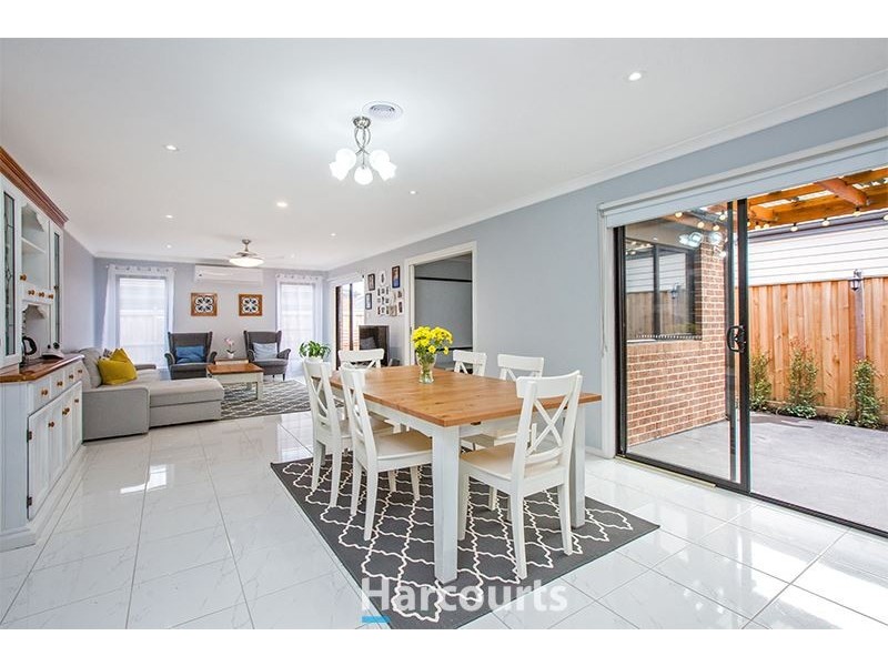 55 Elmtree Crescent, Clyde North VIC 3978