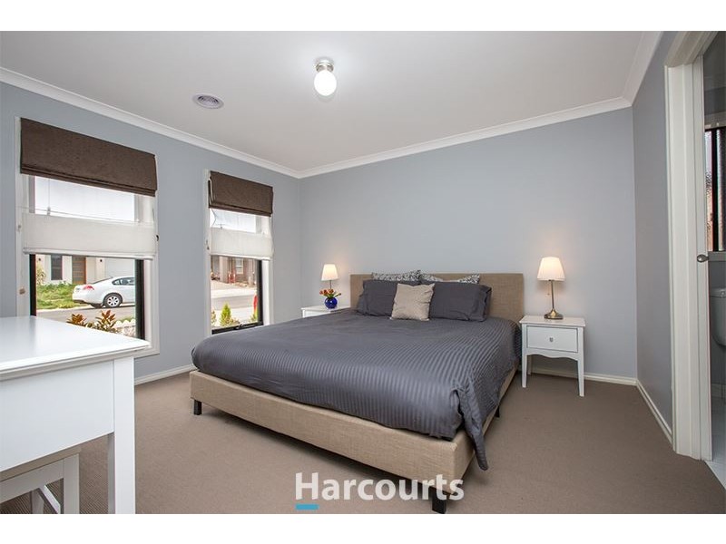 55 Elmtree Crescent, Clyde North VIC 3978