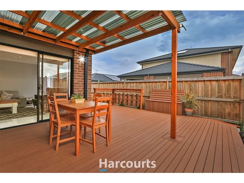 55 Elmtree Crescent, Clyde North VIC 3978