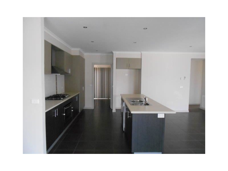 20 Sagan Drive, Cranbourne North VIC 3977