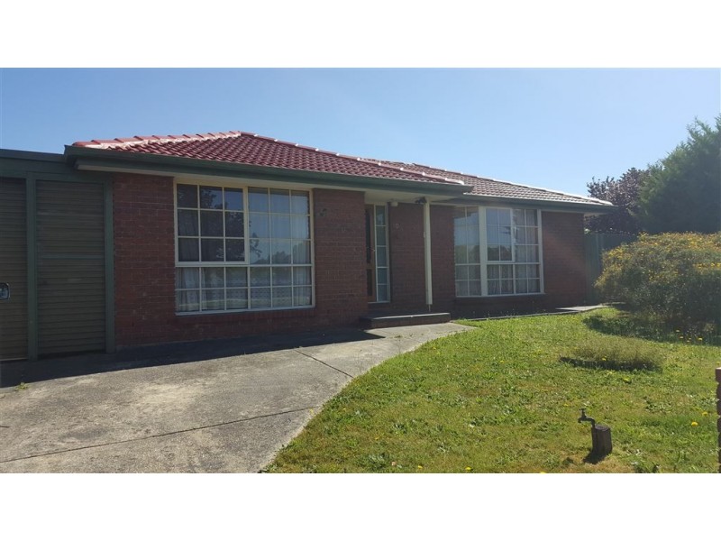 10 Tottington Rise, Berwick VIC 3806