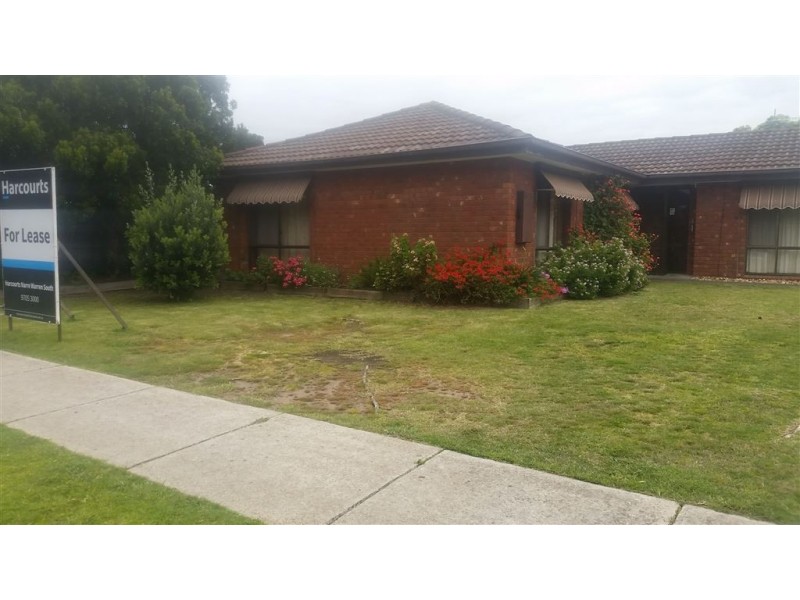1 Lonsdale Crescent, Cranbourne North VIC 3977