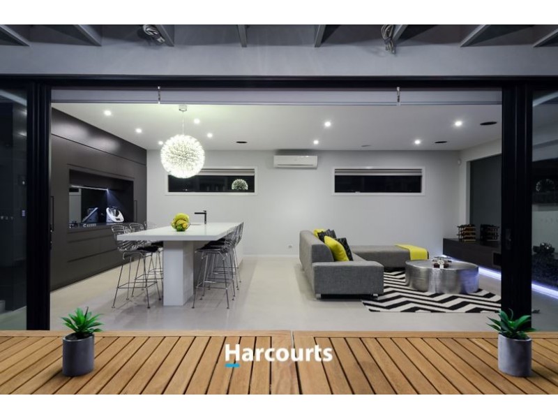 30 Salerno Way, Clyde North VIC 3978