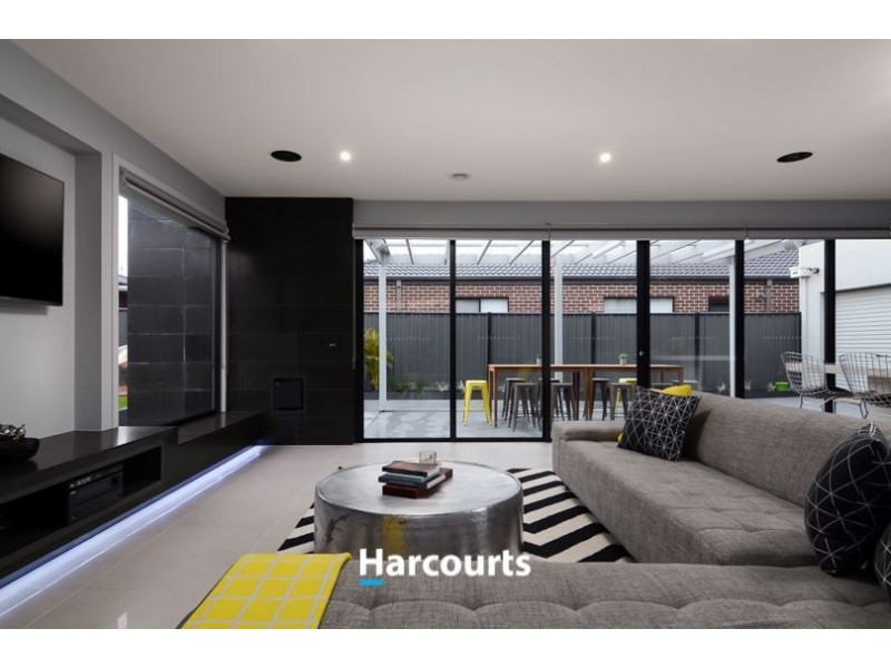 30 Salerno Way, Clyde North VIC 3978