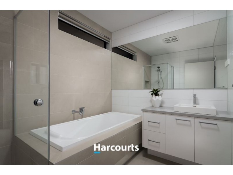 30 Salerno Way, Clyde North VIC 3978