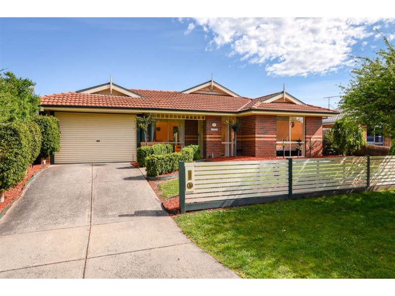 2 Cooney Close, Berwick VIC 3806