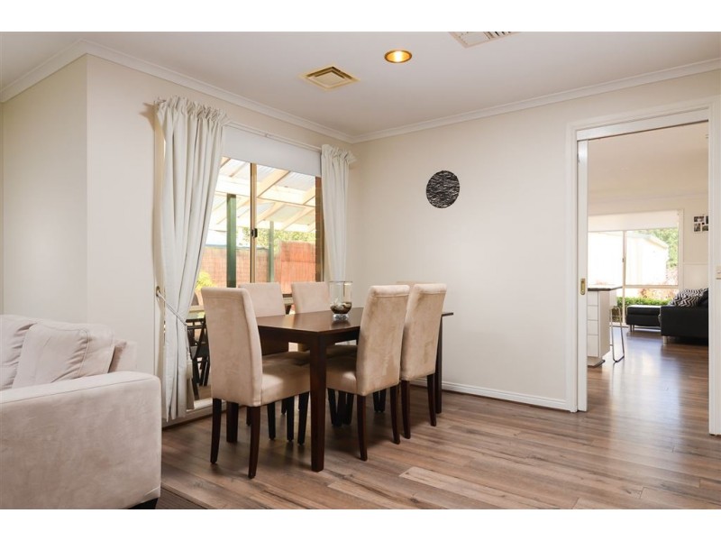 2 Cooney Close, Berwick VIC 3806