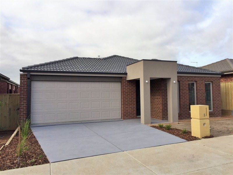 5 Hackberry Place, Berwick VIC 3806