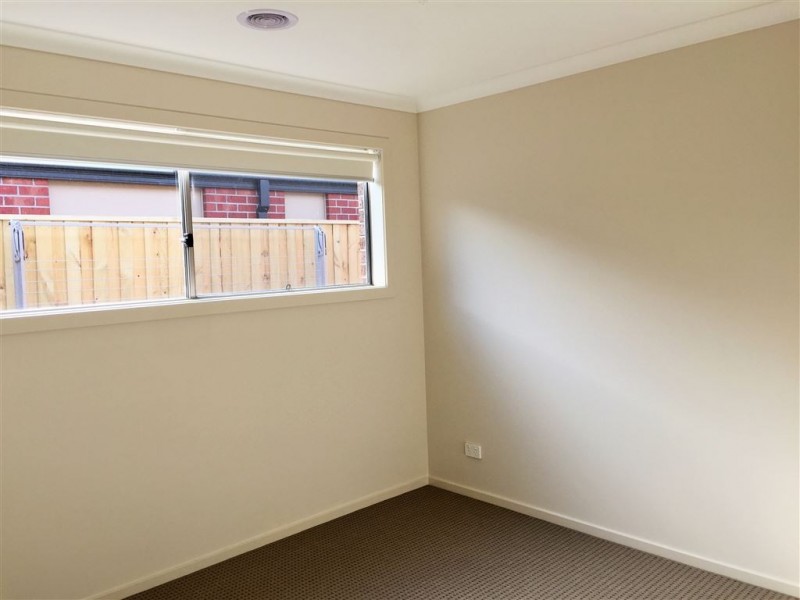 5 Hackberry Place, Berwick VIC 3806