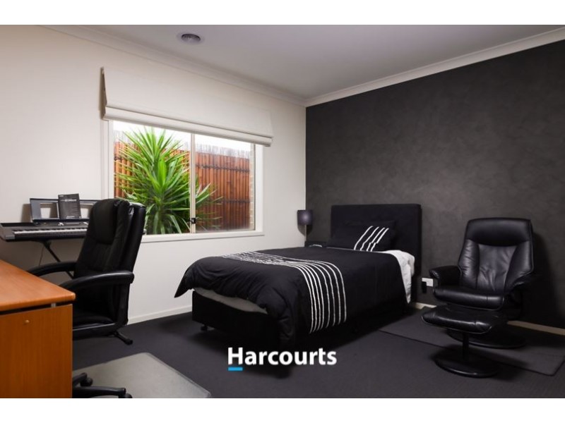 47 Charlbury Crescent, Cranbourne North VIC 3977