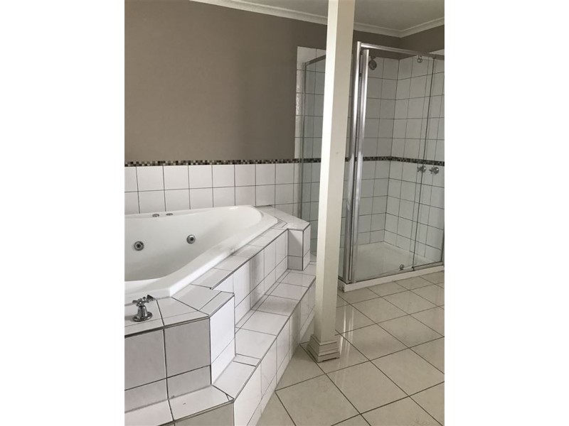 74 Robjant Street, Hampton Park VIC 3976