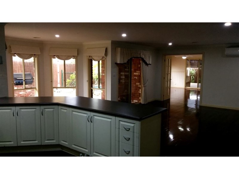 11 Padstow Court, Narre Warren South VIC 3805