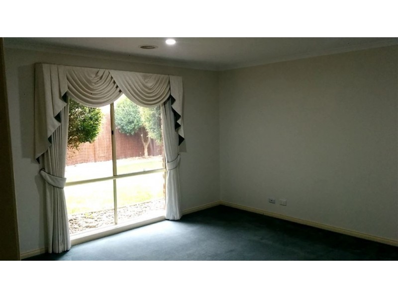 11 Padstow Court, Narre Warren South VIC 3805