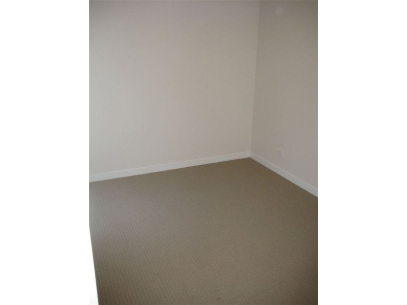 12 Mill Circuit, Clyde North VIC 3978