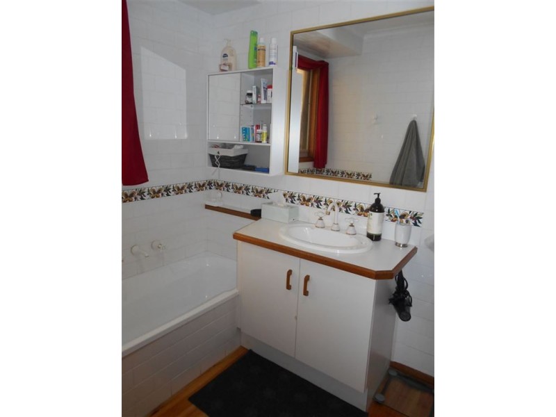 7 Plaistow Court, Cranbourne North VIC 3977