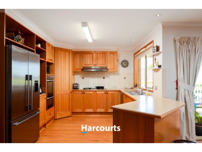 10 Eastern Park Square, Narre Warren South VIC 3805
