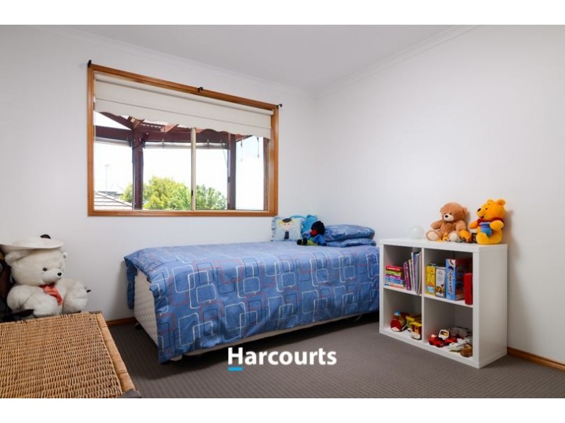 10 Eastern Park Square, Narre Warren South VIC 3805