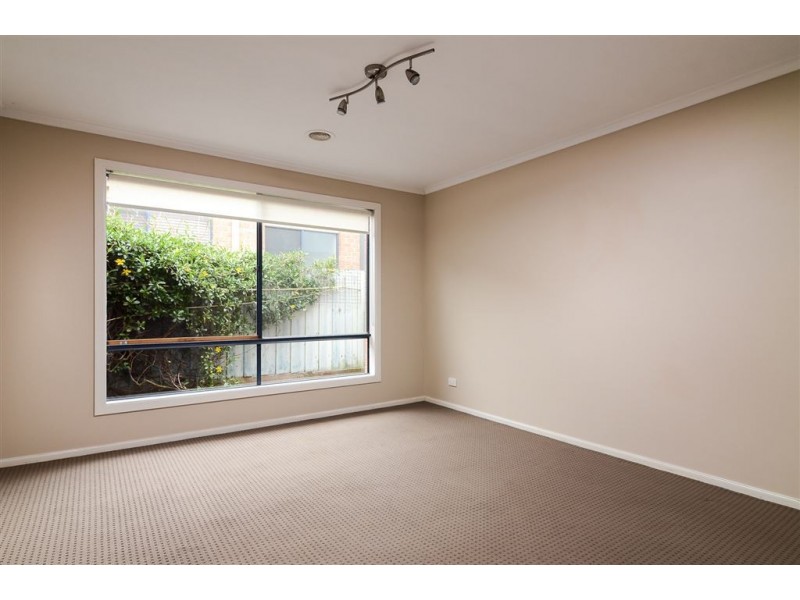 20 Pevensey Drive, Narre Warren South VIC 3805