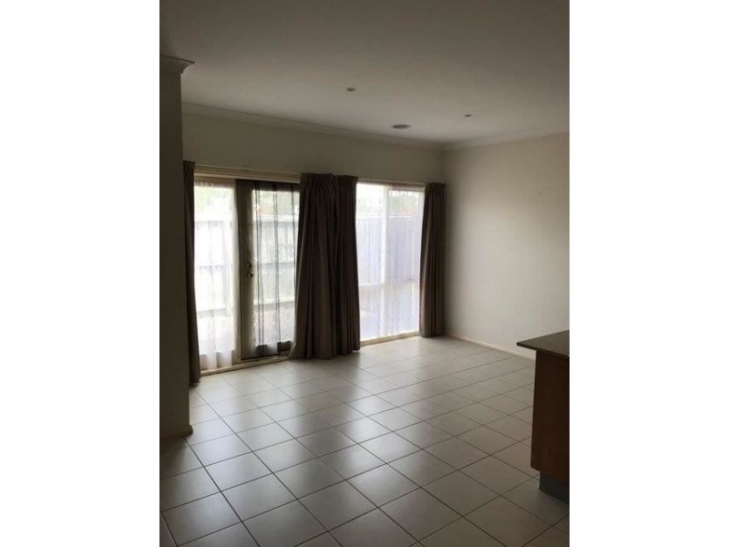 11 Hickory Drive, Narre Warren South VIC 3805