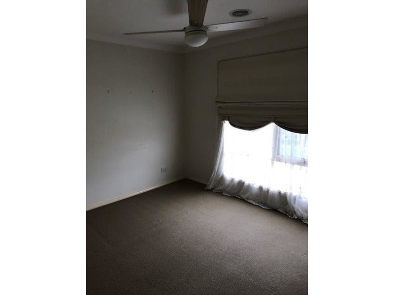 11 Hickory Drive, Narre Warren South VIC 3805