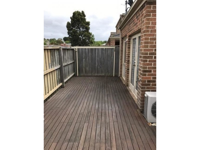 11 Hickory Drive, Narre Warren South VIC 3805