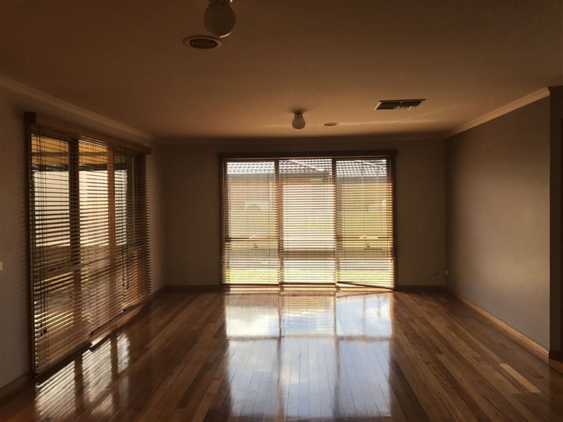 12 Badger Court, Narre Warren VIC 3805