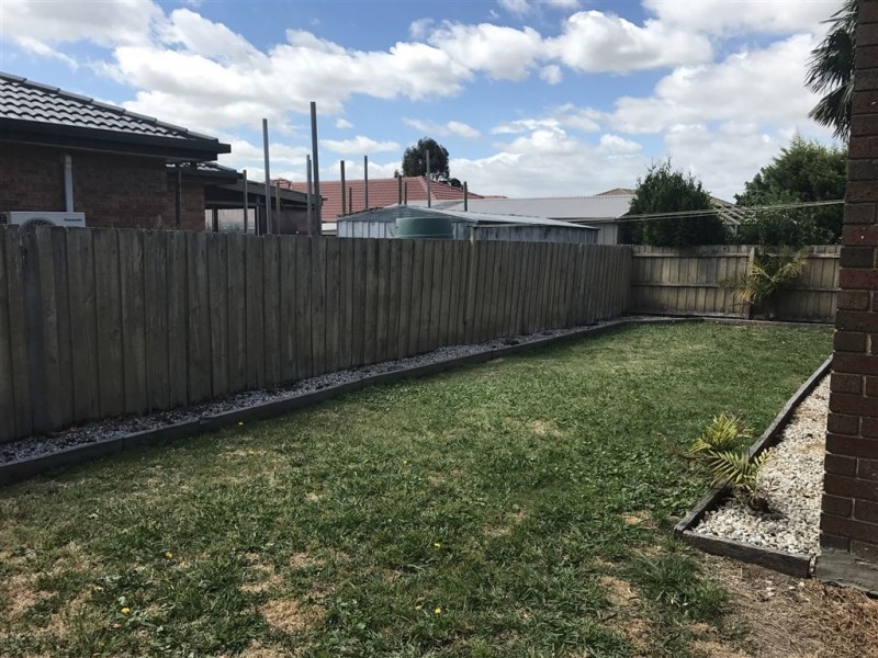 12 Badger Court, Narre Warren VIC 3805