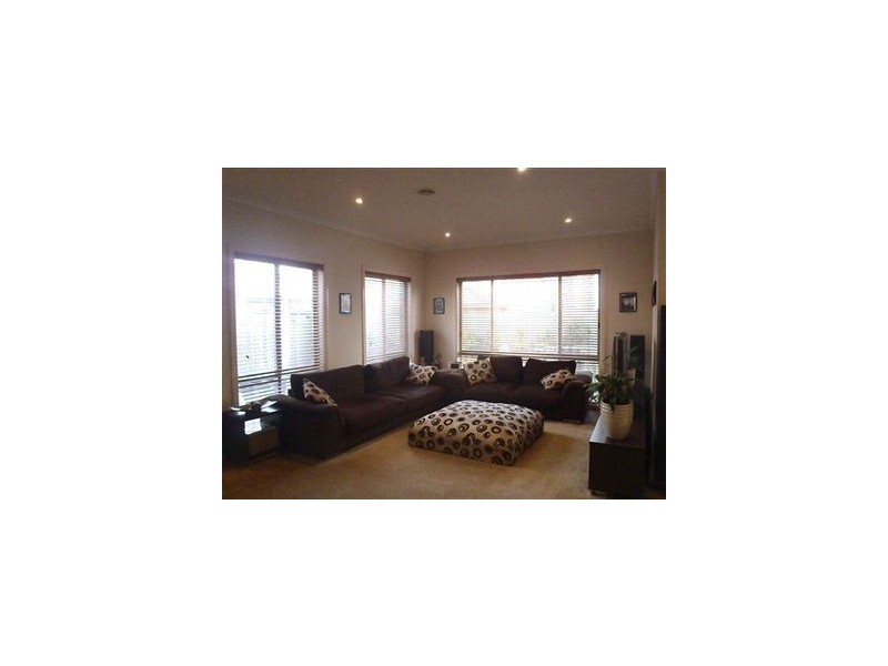 7 Amhurst Drive, Narre Warren South VIC 3805