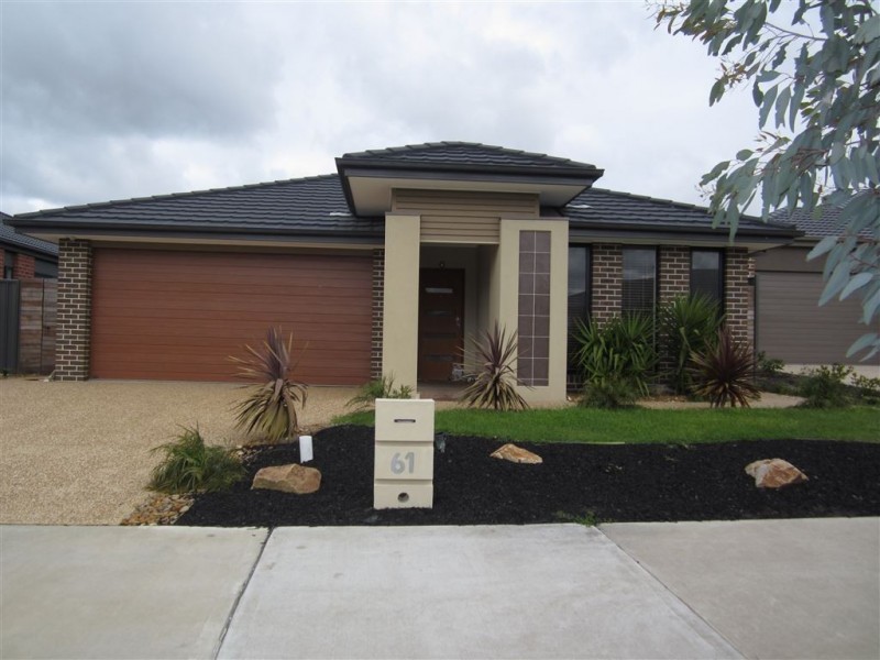 61 Sabel Drive, Cranbourne North VIC 3977