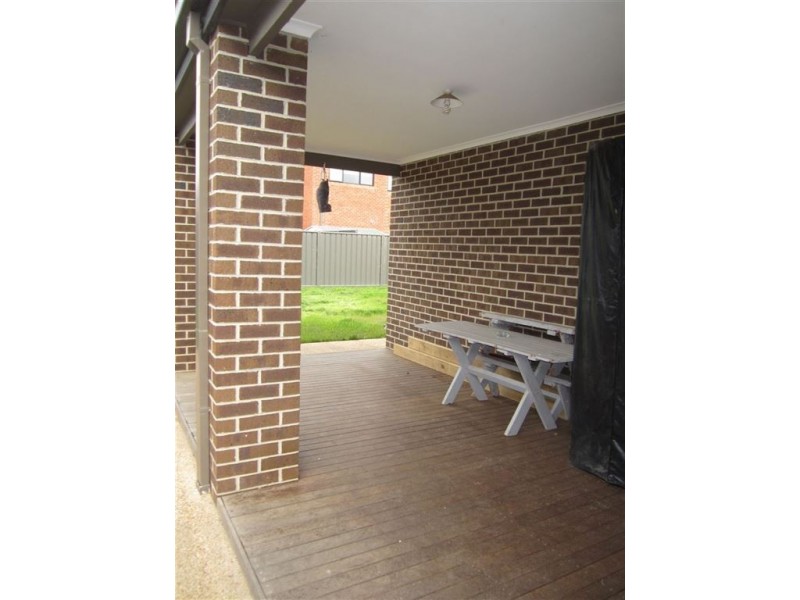 61 Sabel Drive, Cranbourne North VIC 3977